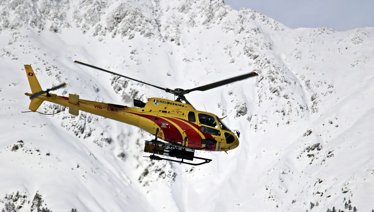 Fatal Avalanche Hits Gulmarg: Russian Skier Dead, 6 Rescued