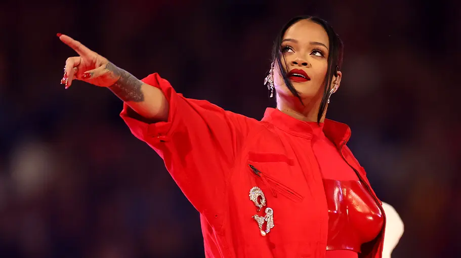 Rihanna-Red-Lipstick